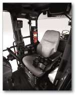 Deere’s new Grade Pro controls are aimed at appealing to both new and experienced operators. All grade control buttons are intergrated into these knobs. The GP control package lets operators choose between using the steering wheel or lever steering.