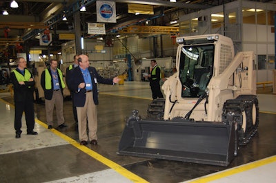 Wichita plant manager Todd Seeley introduces the M400W, which features removable steel crawler tracks.