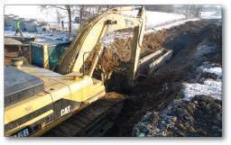 Jones prefers to subcontract deep digs such as this project involving tunneling beneath a section of Interstate.
