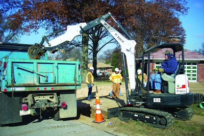 Bobcat extendable arm