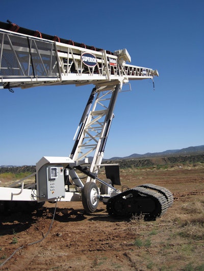 TeleStacker Conveyor with Radial Travel Tracks