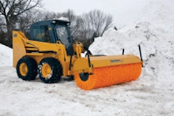 Pro Tech Sno Broom1