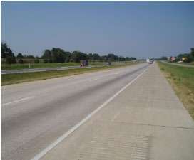 This 8-inch unbonded, plain-jointed concrete overlay was placed on I-44 in 1999 in Webster County, Mo.