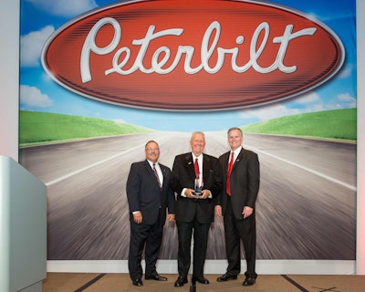 Peterbilt named Allstate Peterbilt as 2011 PACCAR MX Engine Dealer of the Year.