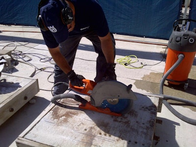 The K3000 and DC1400 in action.