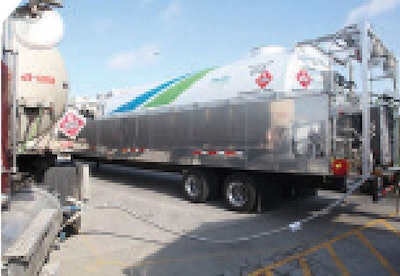 Some fuel providers have mobile refueling units for fleets wanting to adopt LNG-powered tractors but unwilling to commit to a full-blown LNG station.