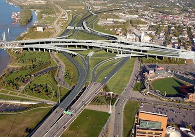The Modified Alternative calls for rebuilding the Kennedy Interchange in its current location in order to ease congestion and improve safety