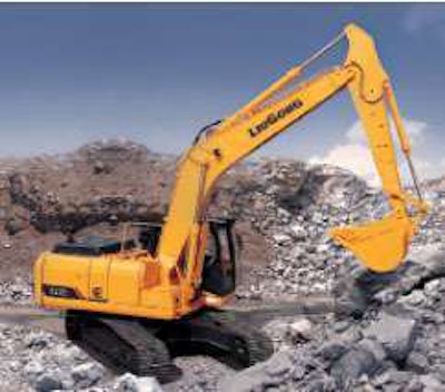 LiuGong used Intermat to intro its newly acquired Dressta dozers and 922E excavator, which features a high-contrast monitor that can be seen in all light conditions. Both machines are made in the company’s Poland plant, which is scheduled to manufacture wheel loaders.