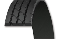 Michelin XZY3 Pre-Mold tread