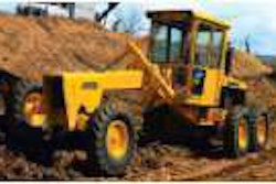 JD570 articulated motor grader