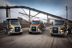 Cat CT660 trucks