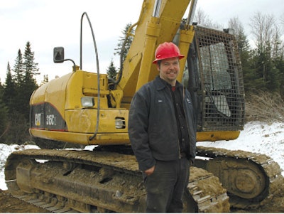 With his first big break came Jon’s first excavator acquisition, a Caterpillar 315C L immediately put to work on an underground pipe job in Berlin, New Hampshire.