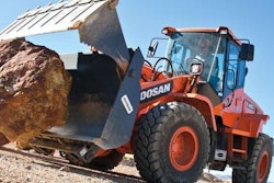 Doosan DL220