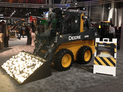 John Deere 318E skid steer