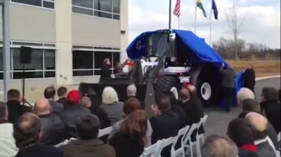 Volvo L60G commemorative unveiling