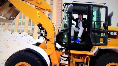 Caterpillar 924K March Madness