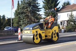 BOMAG says its 138AD roller works well close to islands and curbs.