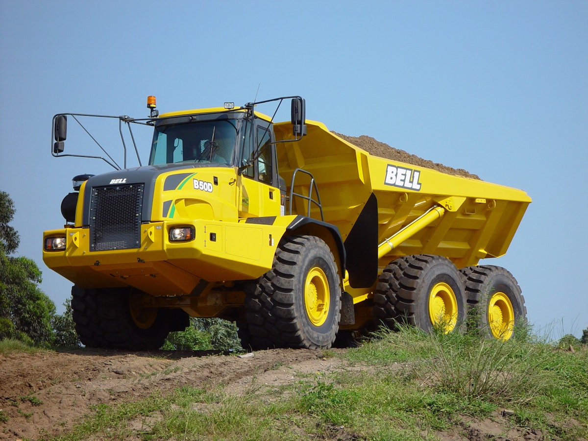 Bell reenters North American market with B50D articulated hauler