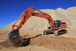 Doosan DX420LC-3 excavator
