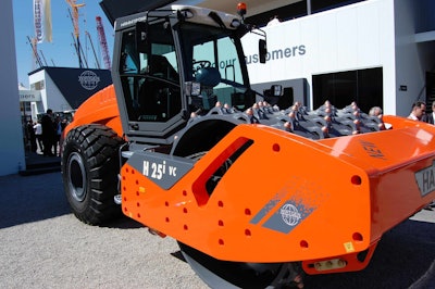 Wirtgen Group introduced its Hamm H 25i VC compactor with crusher drum the first day of Bauma in Munich.