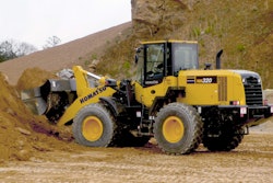 WA320-7-Working
