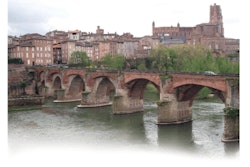 The Pont Vieux and the Cathedral de Sainte Cecile.
