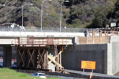 Construction of the south side of Skirball Bridge is part of the 405 Freeway project. (Photo: Metro)