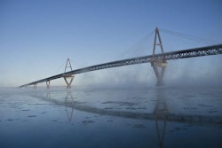 Deh Cho Bridge (Photo: Dan Newcomb Photography / Flickr)