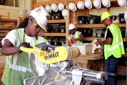 Women Wear Hard Hats Too training program