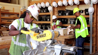 Women Wear Hard Hats Too training program