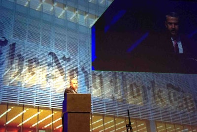 Best-selling author and New York Times columnist Thomas Friedman tells public works professionals to perform above-average work to succeed.