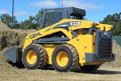 Gehl_V330_working