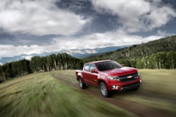 2015-Chevrolet-ColoradoZ71-012-medium