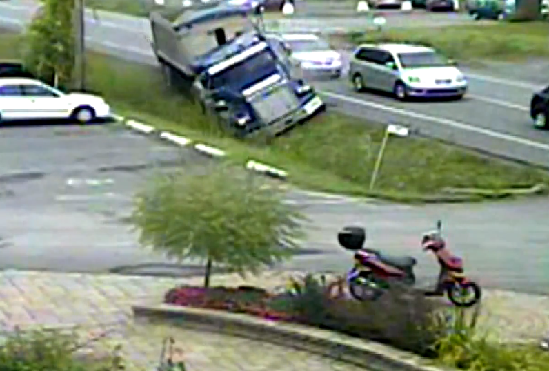 Distracted Dump Truck Driver Brake fail