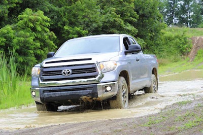 2014-Tundra-water