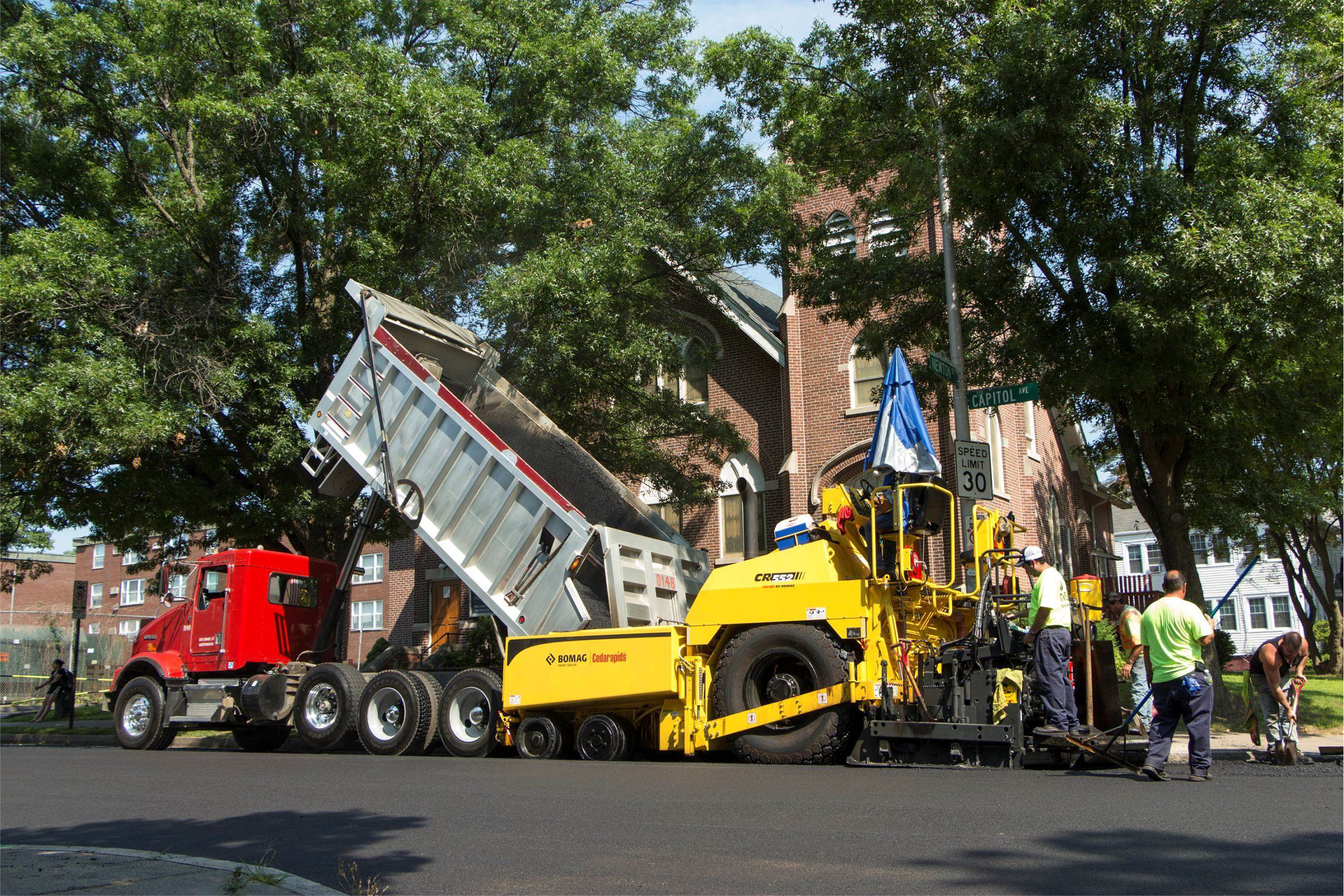 BOMAG-Cedarapids CR552 Paver