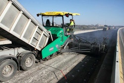 WIRTGEN AM CONEXPO-CONAGG 2014 VOGELE SUPER 2100-3i