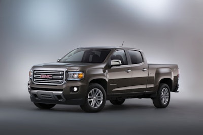 2015-GMC-Canyon-SLT-Crew-Cab-Front-Three-Quarter-in-studio-007