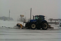A tractor clears the ramp on Exit 125 on northbound Interstate 55 in Perry County, Missouri, on January 5, 2014, during the Midwest storms that brought temperatures down to well below zero. (Photo: MoDOT)