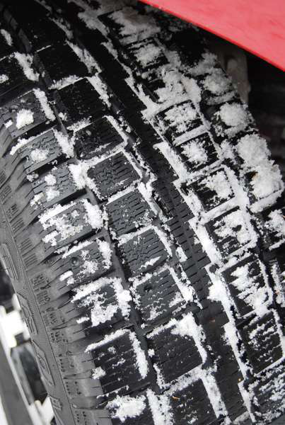 Cooper&rsquo;s tread design and compounds were developed specifically for optimum traction in snow and on ice.