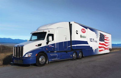 Cummins and Peterbilt’s SuperTruck achieved 10.7 mpg in testing last month.