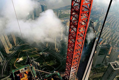 Wei Gensheng Shanghai crane operator photography