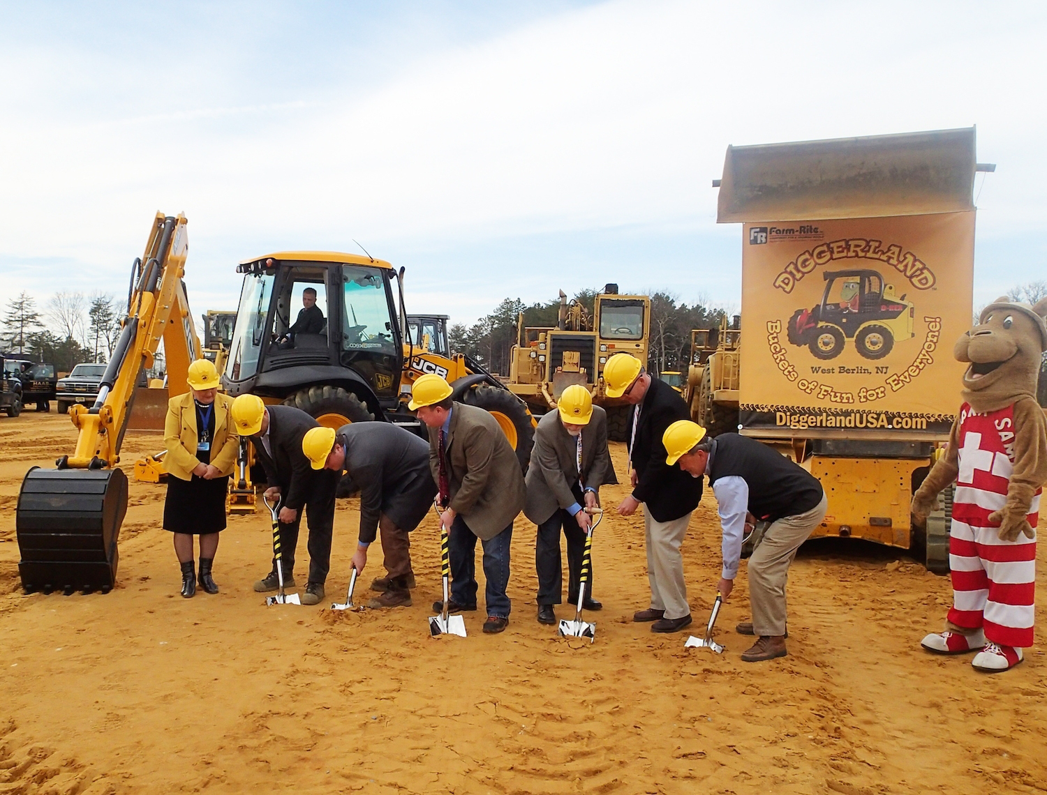 Diggerland USA ground breaking
