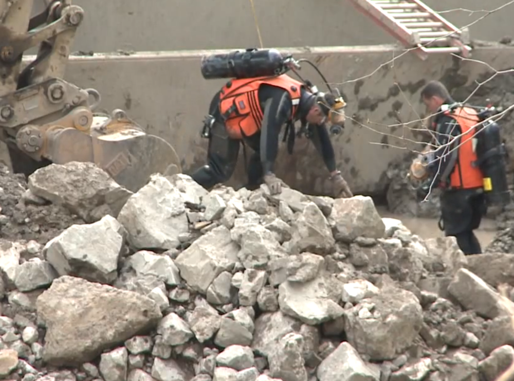 bridge worker death Ohio