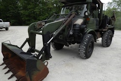 1989 Freightliner:Case Unimog backhoe truck 10