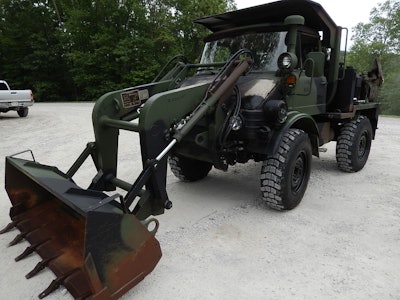 1989 Freightliner:Case Unimog backhoe truck 10