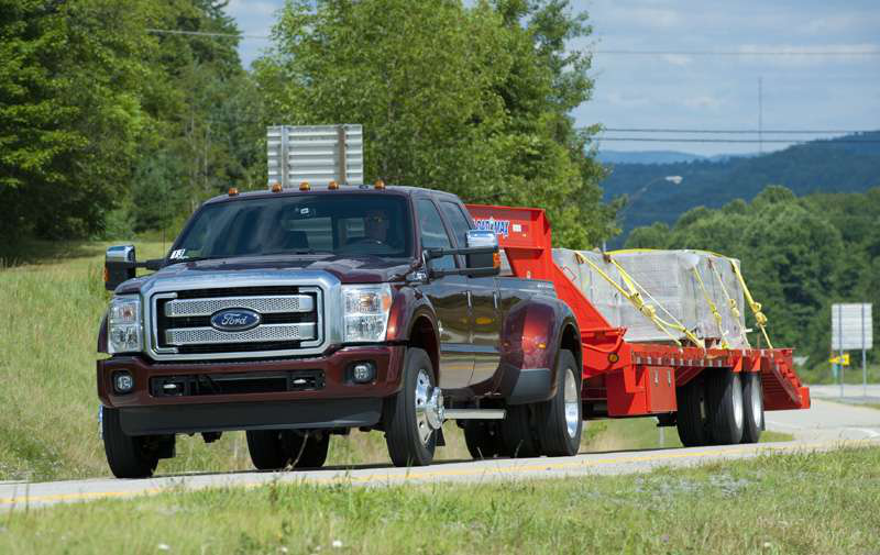 2015 Ford F-350 Super Duty towing