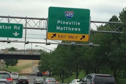 The original sign with Pineville misspelled. (Christine Nelson/WBTV)