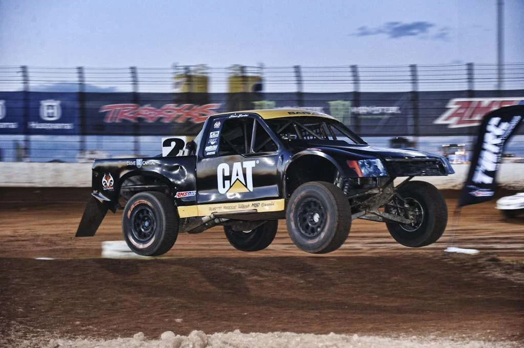 Caterpillar dozers, graders build TORC off-road racing tracks before ...