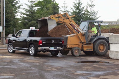 Putting the Ram 1500 EcoDiesel’s load capacity question to bed at Lane Forrest Products.